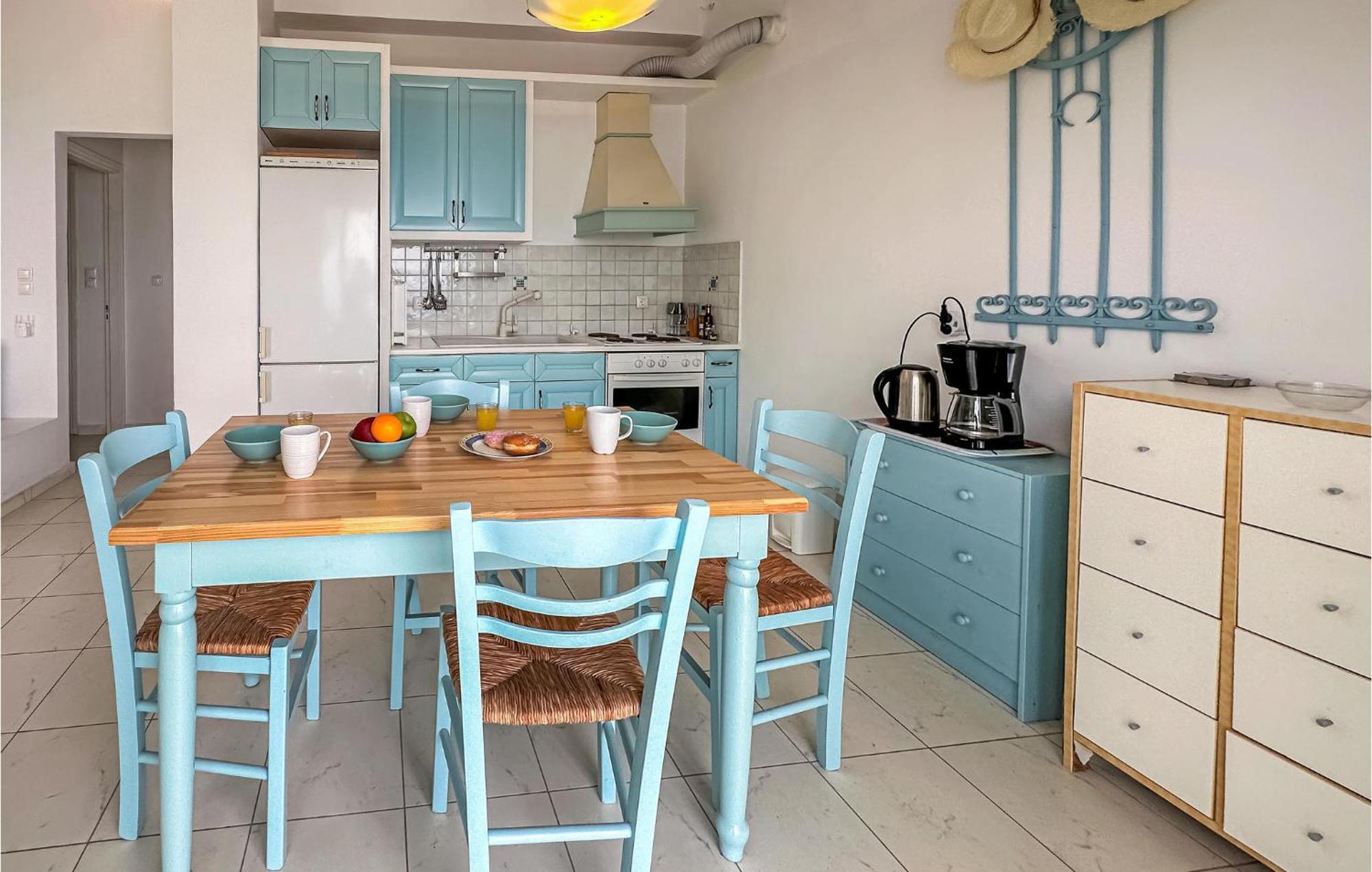 2 Bedroom Lovely Home In Kalamata Zewnętrze zdjęcie